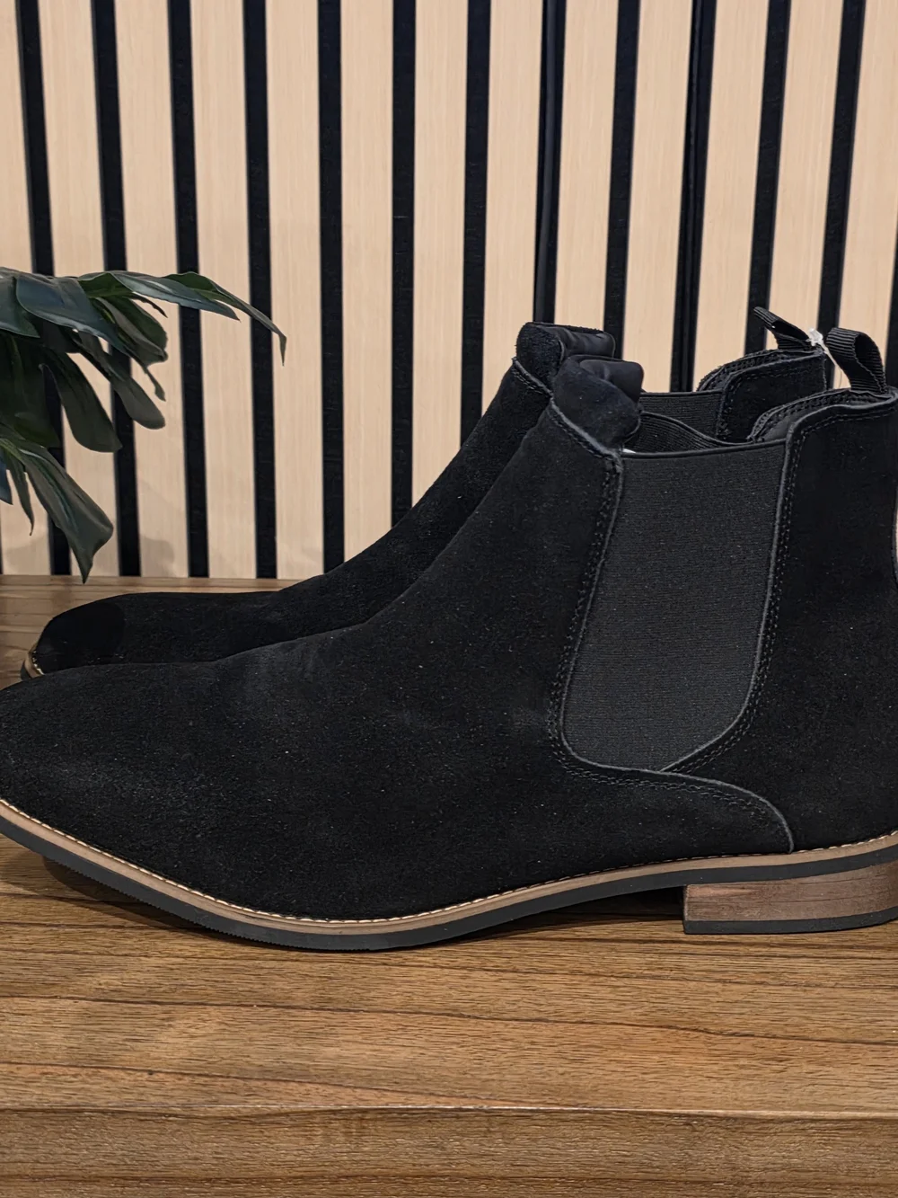 Men's Black Suede Chukka Boots - Rollda Collection